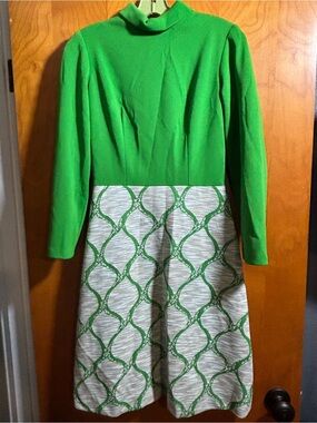 Vintage Green Long-Sleeve A-Line Dress with Patterned Skirt, Size 10
